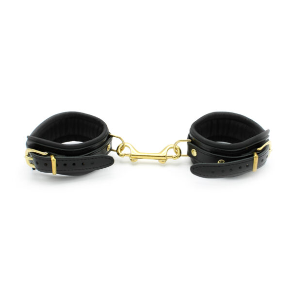 Shiny Black Leather Feetcuff koop je bij Speelgoed voor Volwassenen