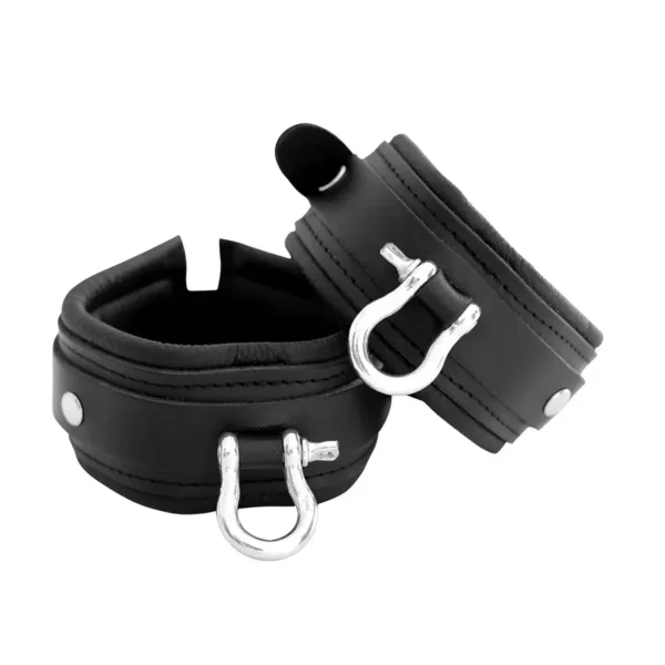 Leather Ankle cuffs with Metal Shackle van Kiotos Leather, GTIN: 8720246449082